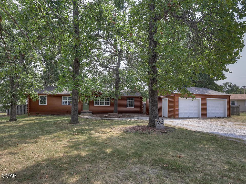1st image of 25 Tanglewood Dr
