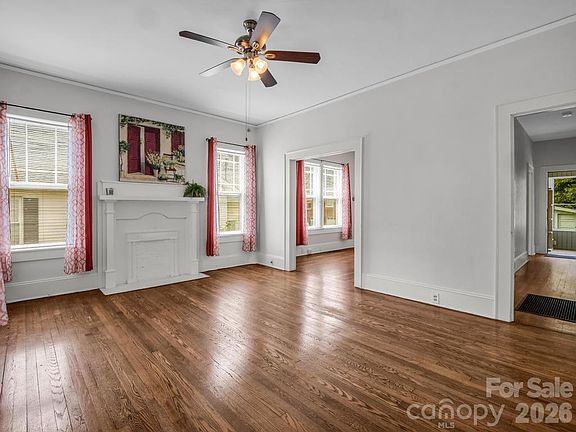 3rd image of 203 W Court St