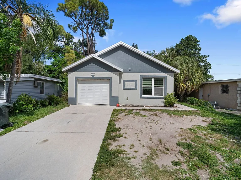3309 Armstrong Ct — Photo 2
