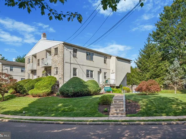 710 Willow St #B, Lansdale, PA 19446