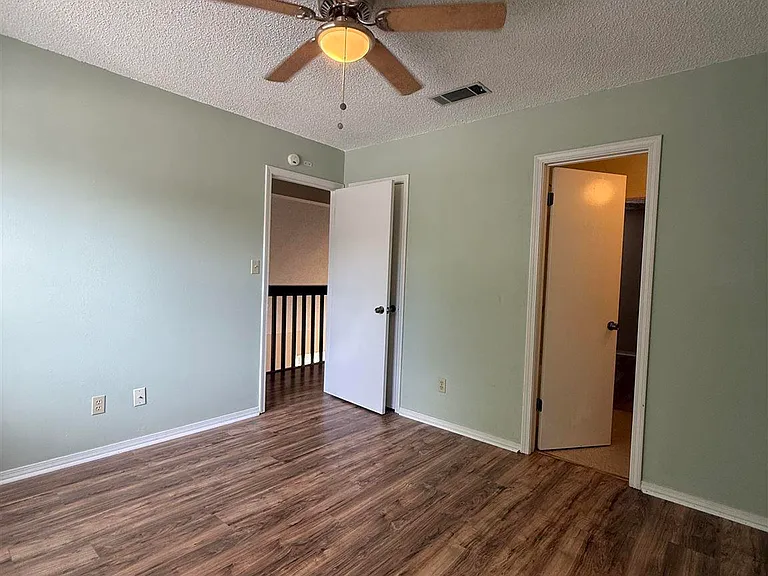 3004 Cedarwood Village Ln — Photo 18