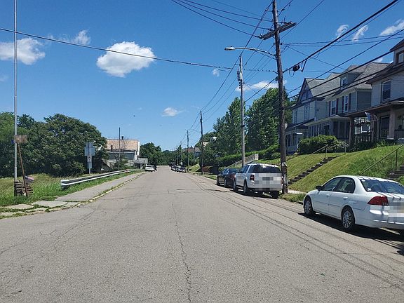 4th image of 122 Ziegler Ave #A-k