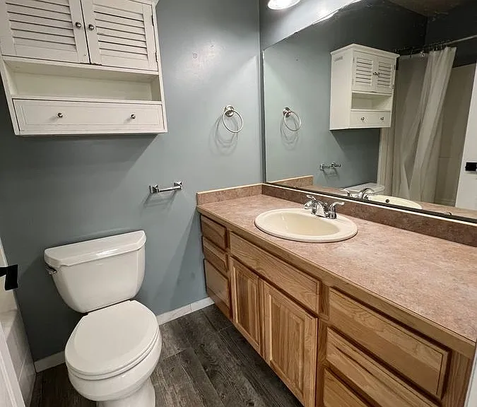 452 Woodman Dr — Photo 6