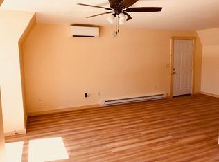 13 Kelly St APT D, Benton, ME 04901