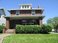 1st image of 870 1st St NE