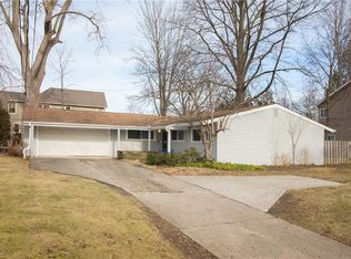 21690 Hilliard Blvd, Rocky River, OH 44116