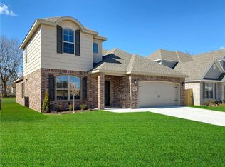 1512 Park St, Lowell, AR 72745