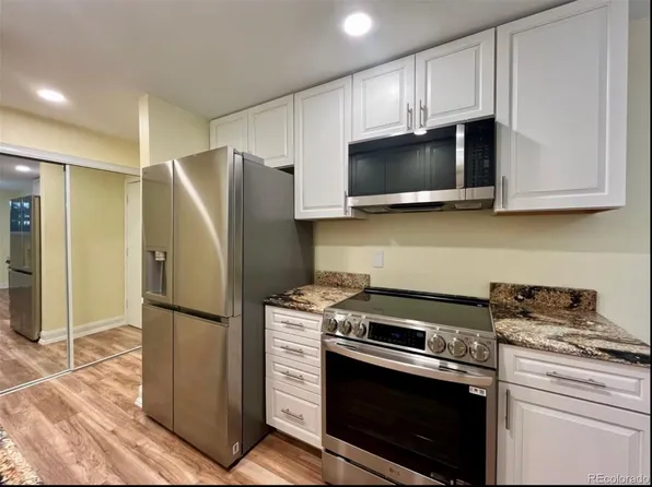 2375 S Linden Ct Unit 208S, Denver, CO 80222
