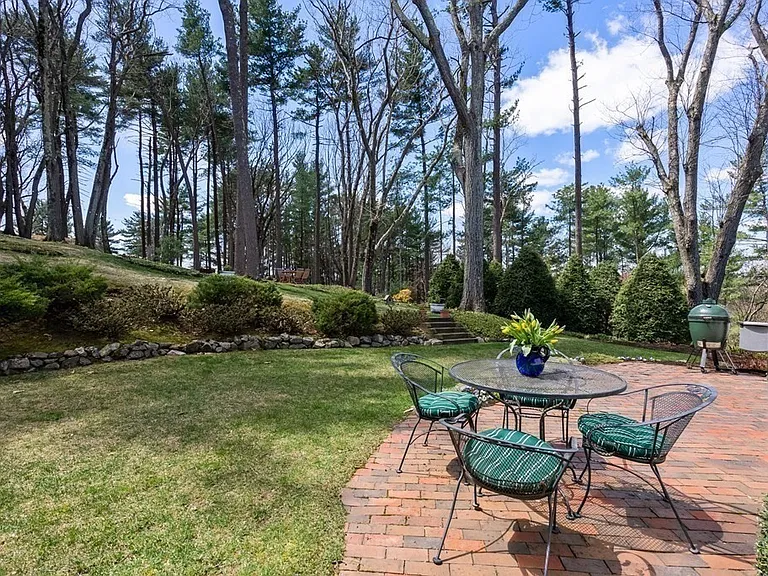 25 Forest Ridge Rd — Photo 24