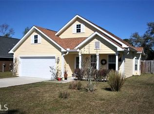 235 Hide Away Lake Dr, Kingsland, GA 31548