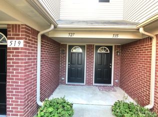 527 Addington Ln, Ann Arbor, MI 48108