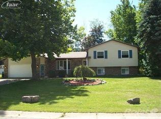 2460 Delwood Dr, Clio, MI 48420