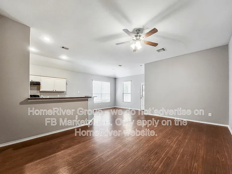 11427 Ryan Ct — Photo 3