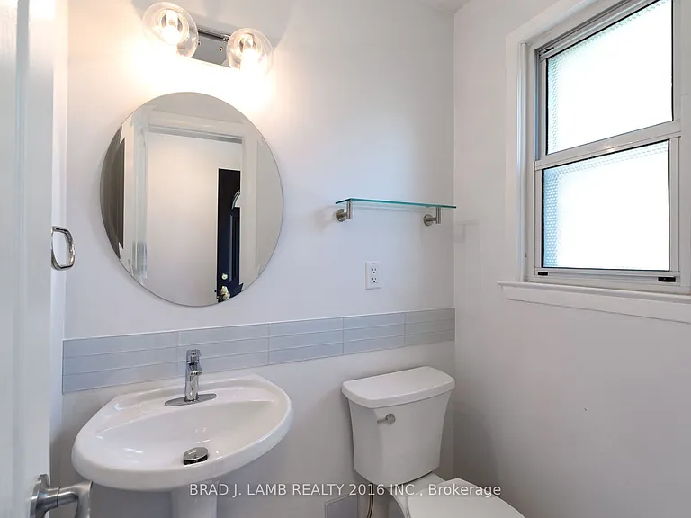 405 Hyacinthe Blvd #Townhouse 12 — Photo 3