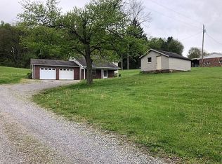 110 Bish Rd, Butler, PA 16002