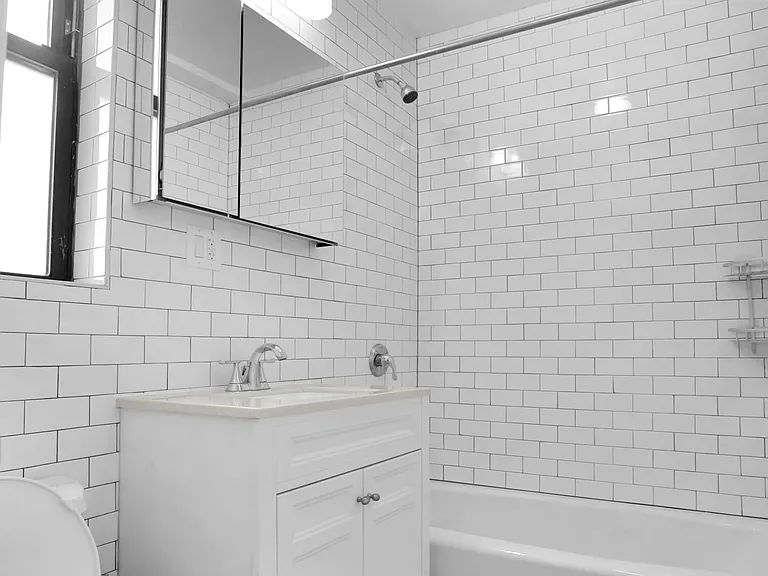 675 W End Ave #8C — Photo 9