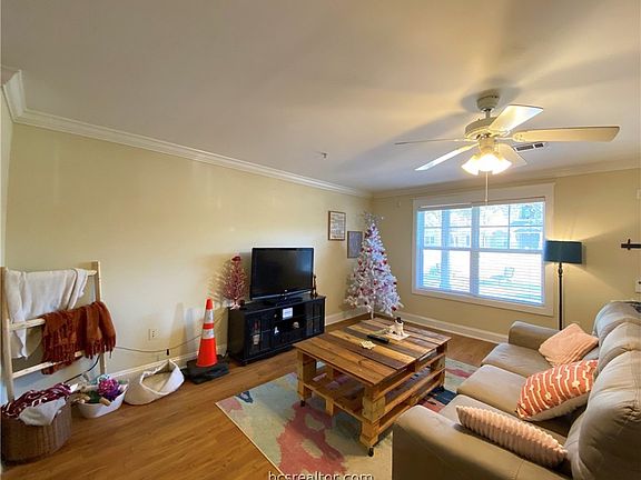 4th image of 1725 Harvey Mitchell Unit 2012
