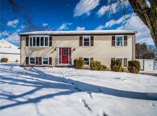 258 Candlewood Dr, Bristol, CT 06010