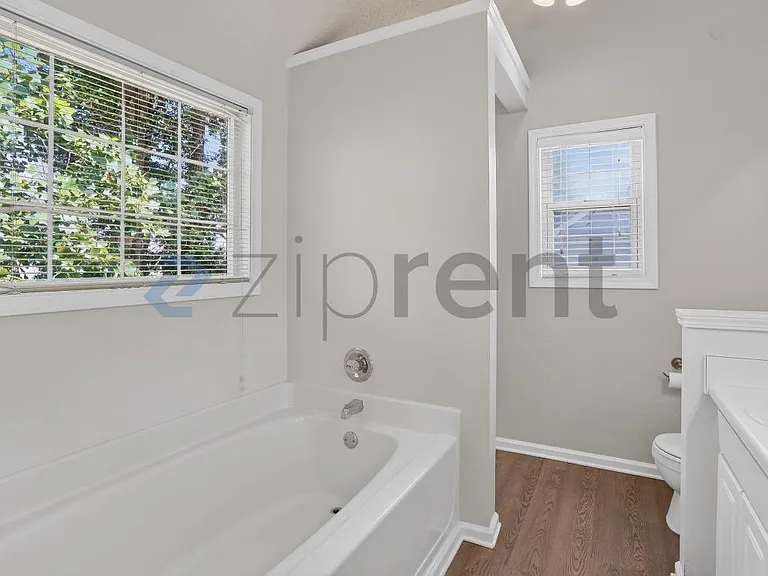 1383 Westward Dr SW — Photo 23