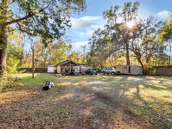 3rd image of 2717 Riverside Dr