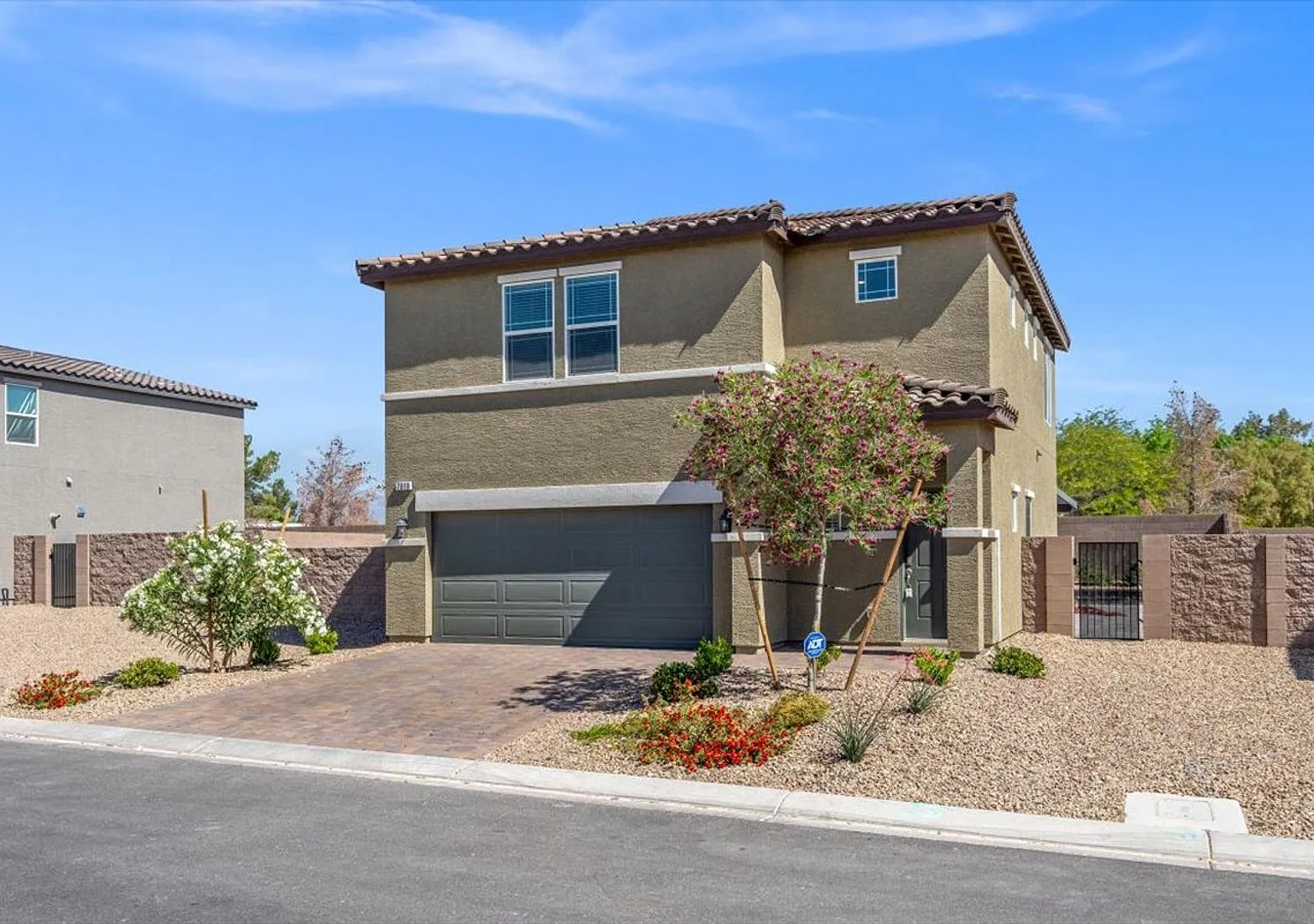 Fabulous Highly Upgraded Home! — Photo 2