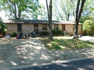 219 & 221 E Adobe St, Fayetteville, AR 72703