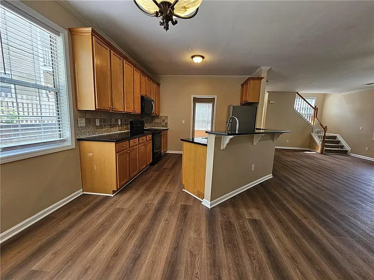3202 Heritage Walk Ln — Photo 6