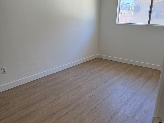 5th image of 1623 E Harmon Ave APT 4