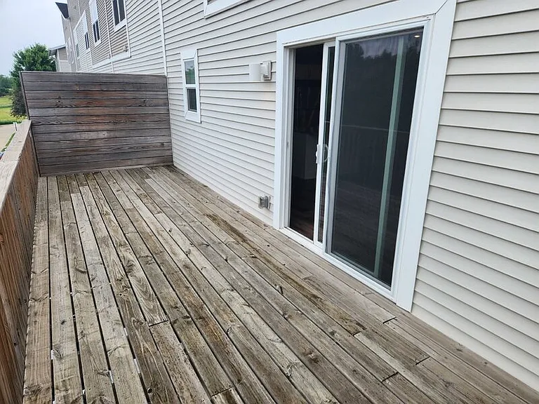 301 SE 11th St #703 — Photo 21