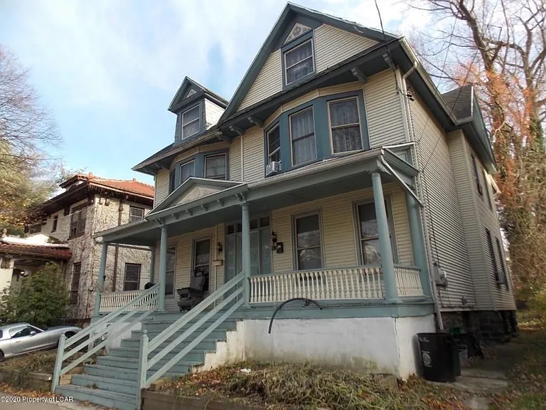 22 Sheldon St — Photo 1