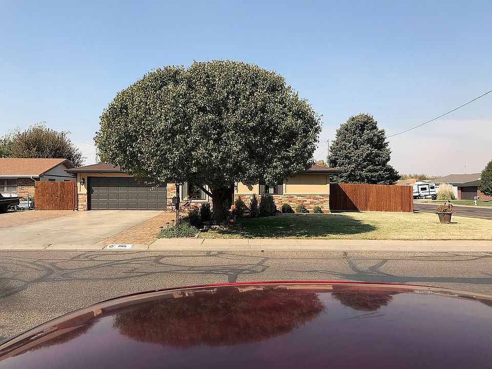 1st image of 1001 N Holly Dr