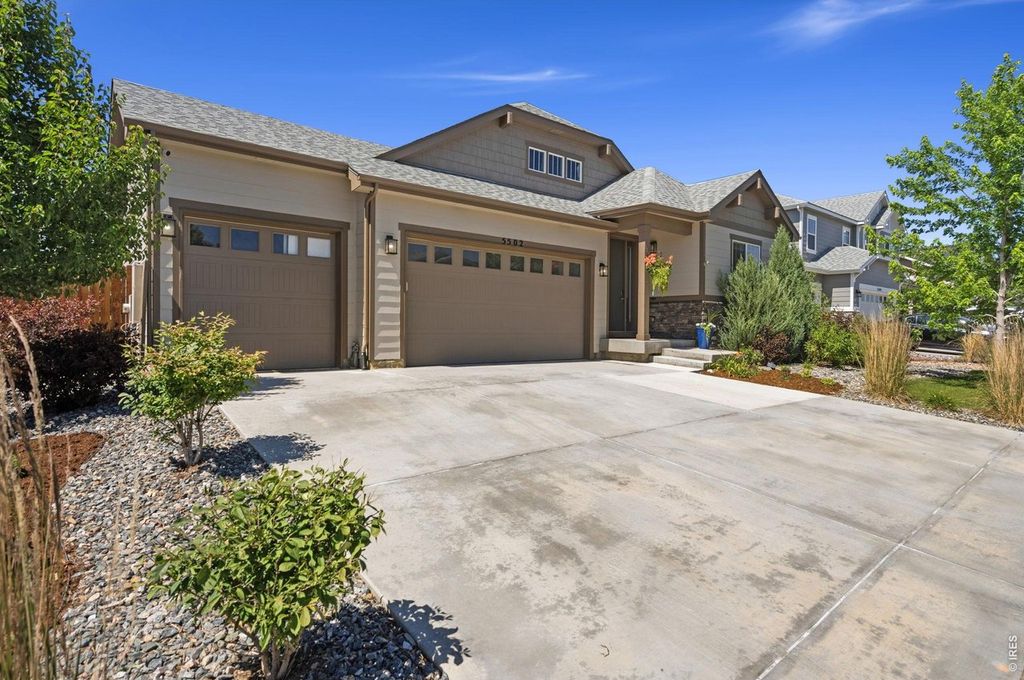 5502 Shady Oaks Dr