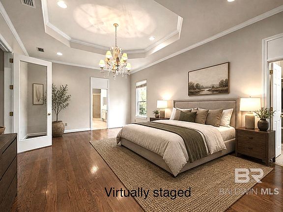 4th image of 305 Clubhouse Dr