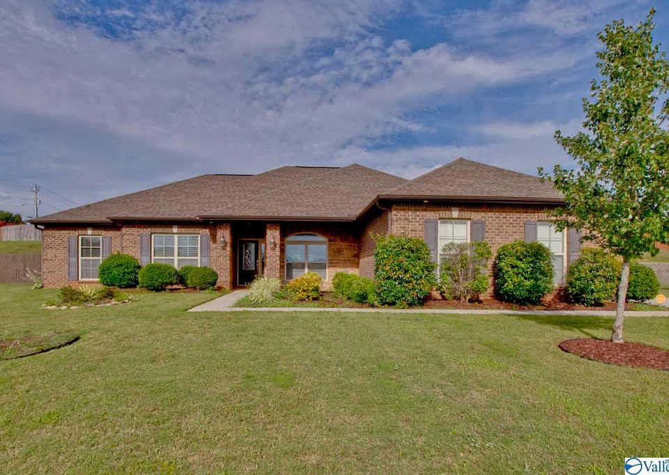 1st image of 526 Summer Cove Cir NW