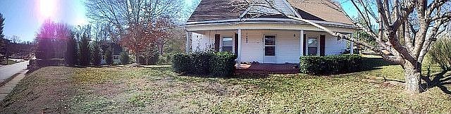 January 2009, Panoramic photo makes the house look smaller than it actually is