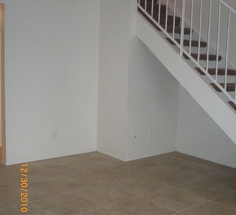 4th image of 1450 E Knoll Cir APT 3