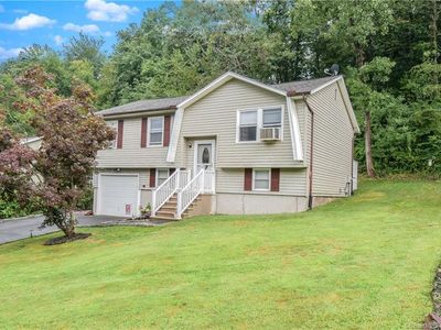 322 Morning Dove Rd, Naugatuck, CT, 06770