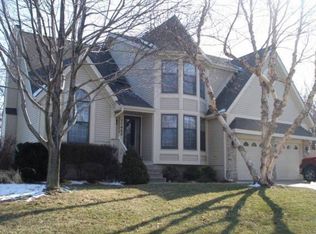 11663 S Parkwood Dr, Olathe, KS 66061