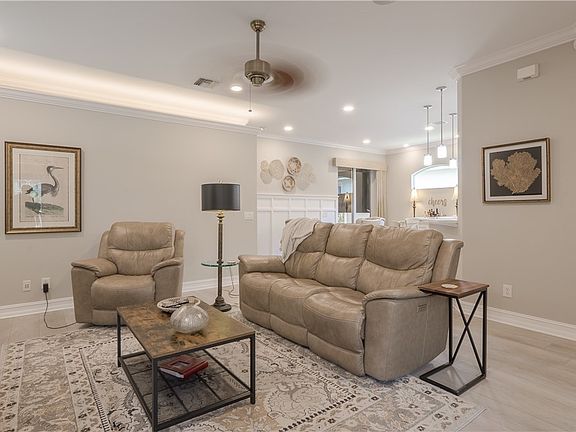 4th image of 8133 Woodridge Pointe Dr