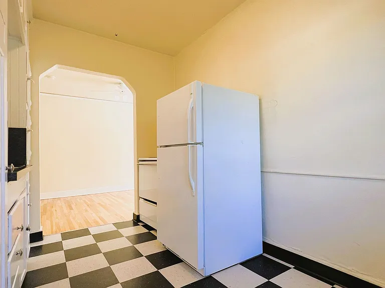 Kurdy Apartments — Photo 9