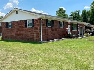 17 Don St, Gallipolis, OH 45631