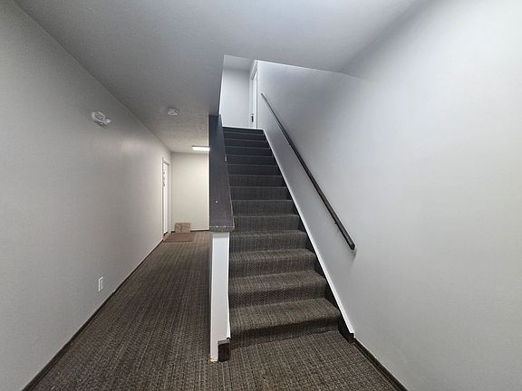 5th image of 1450 Wood Dr #10