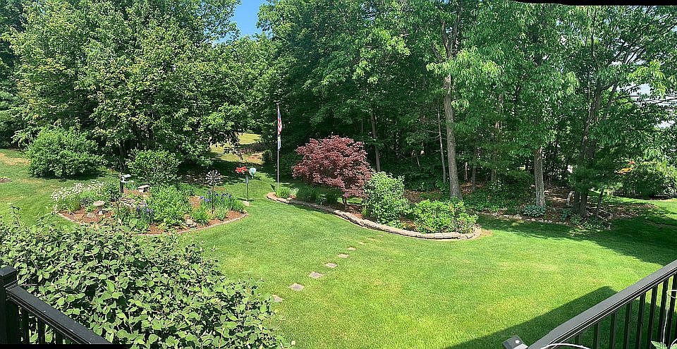 2nd image of 29 Wintergreen Dr
