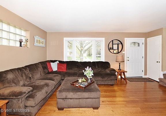 5th image of 808 Beach Ave