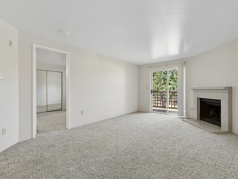 Cascadia Pointe — Photo 10