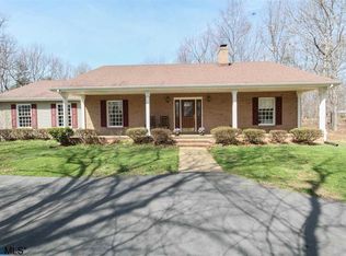 126 Fair Oaks Dr, Scottsville, VA 24590