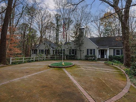 4th image of 3990 Randall Mill Rd NW