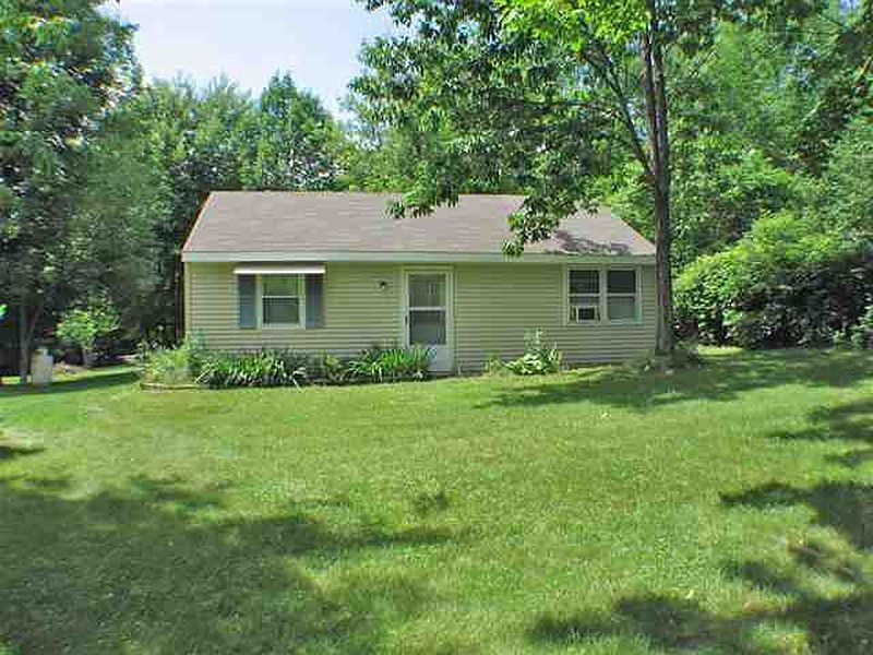4th image of 83 A SPICER HILL Road