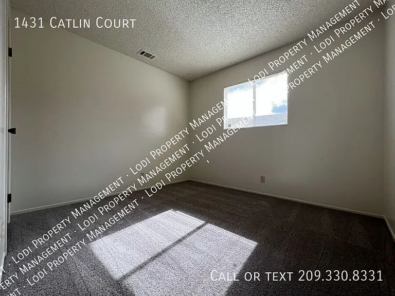 1431 Catlin Ct — Photo 21