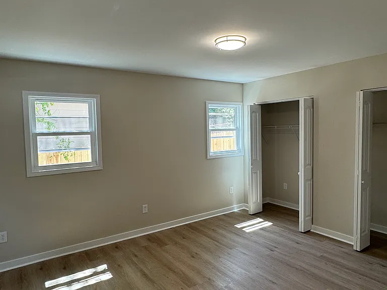 17 Springside Ave — Photo 4